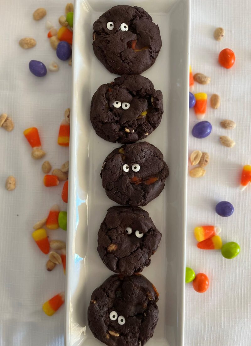 Little Monsters Will Love BOTH Of These Monster Cookies
