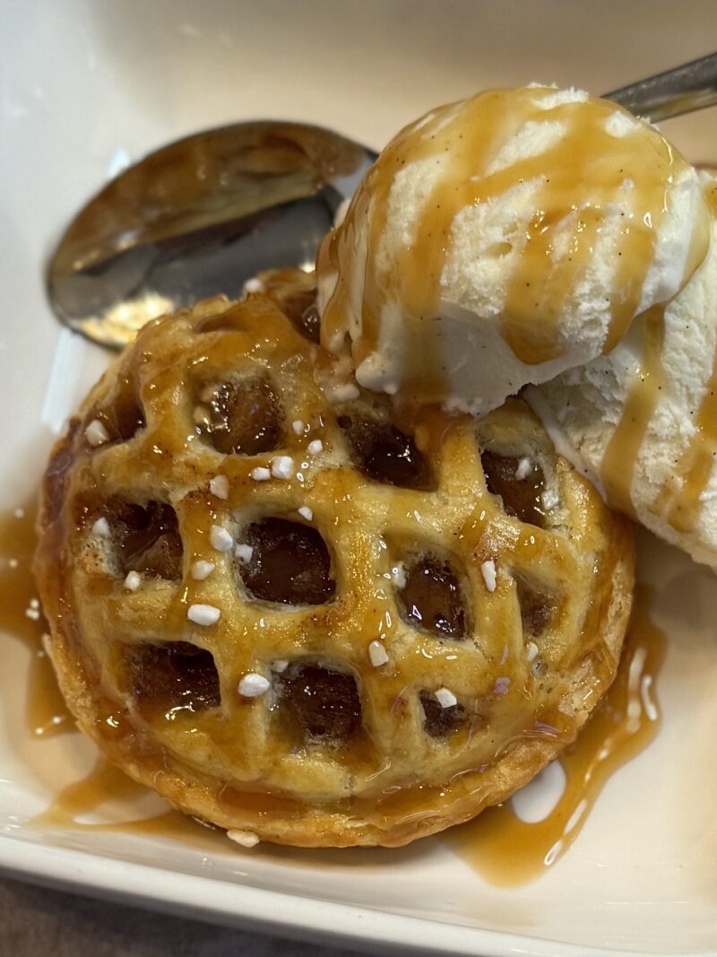 you'll love these mini apple pies and your guests will too!