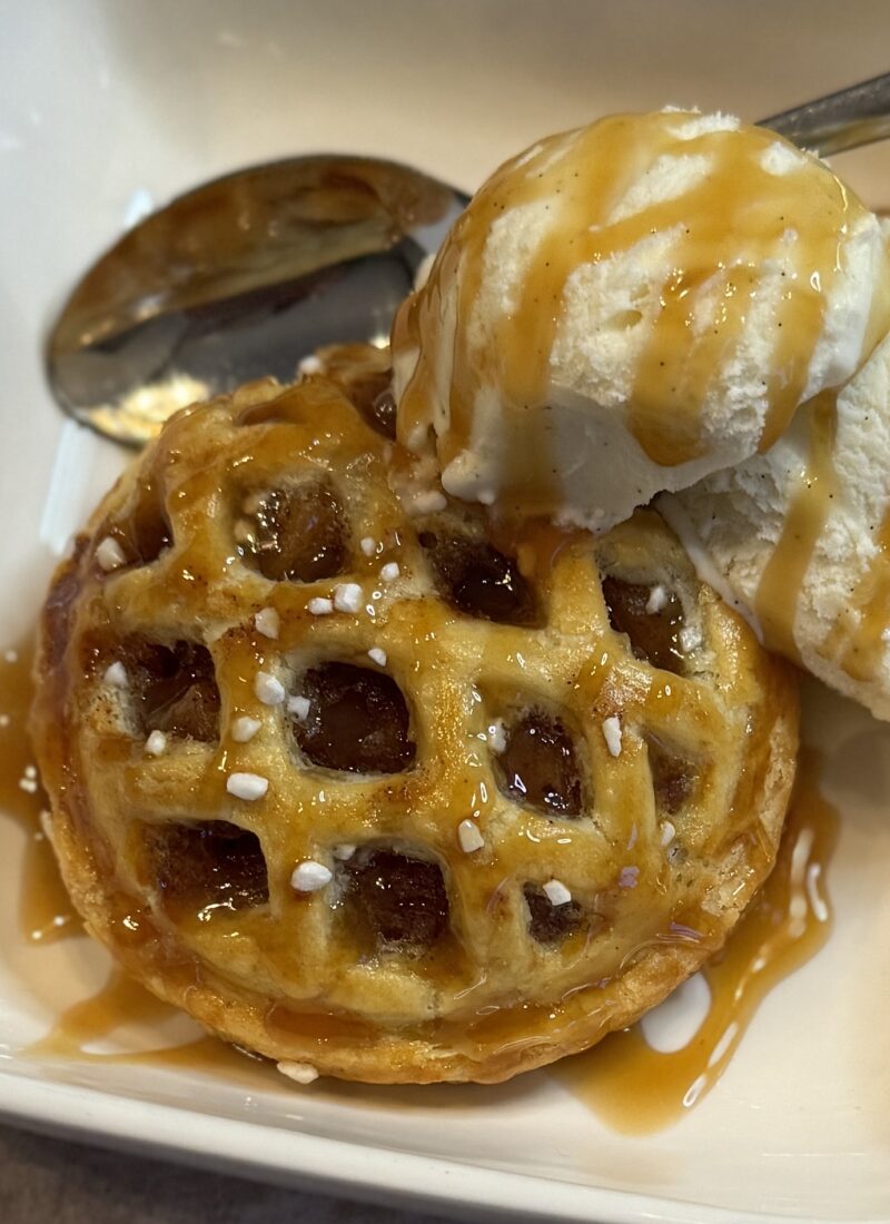You’ll Love These Mini Apple Pies And Your Guests Will Too!